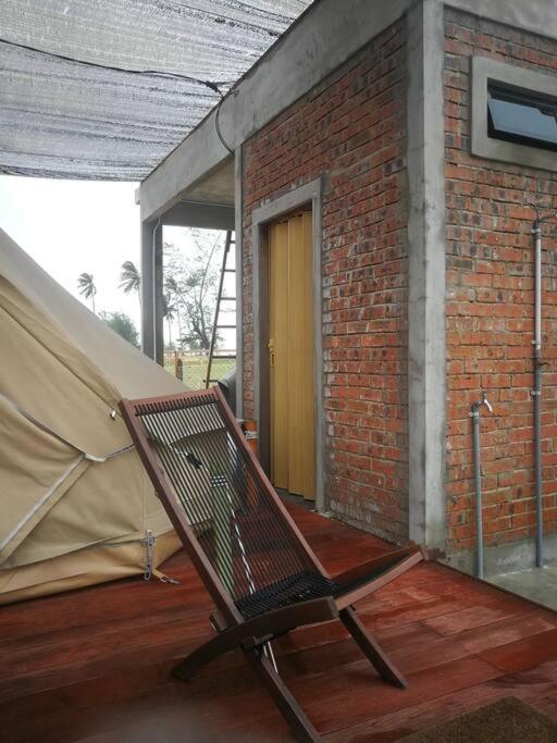 Rembulan Escape Bell Tent 1 Kampung Penarik Ngoại thất bức ảnh