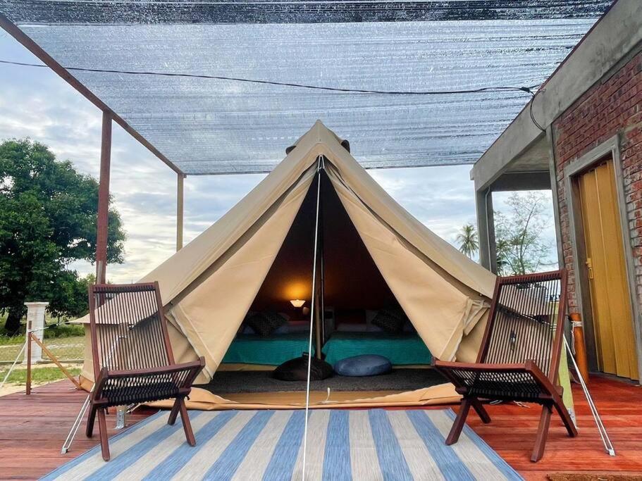 Rembulan Escape Bell Tent 1 Kampung Penarik Ngoại thất bức ảnh